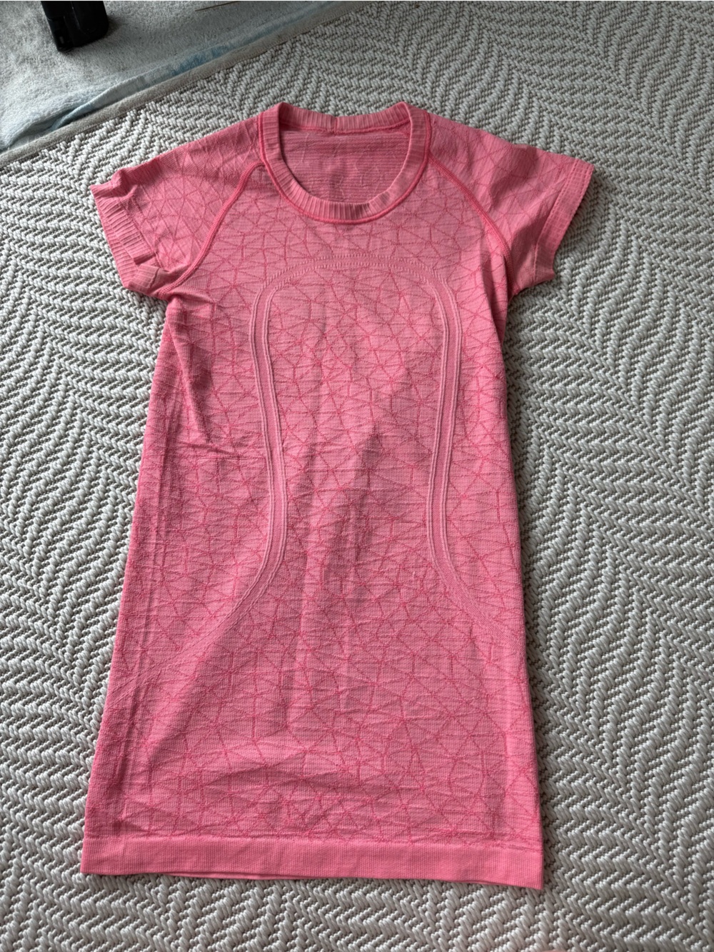 Lululemon Swifty Tech Short Sleeve shirt - patterned pink